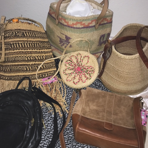 Vintage straw woven bags & vintage leather purses - Picture 8 of 8